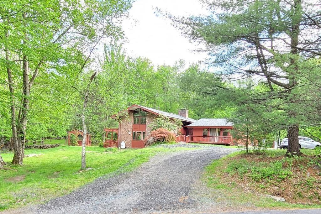 Sunset Estate In The Catskills Monticello Exterior foto